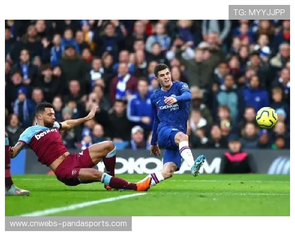 罗塞尼尔从斯特拉斯堡跳槽切尔西,引发对多俱乐部模式下教练诚信的争议。 罗塞尼尔从斯特拉斯堡跳槽切尔西,引发对多俱乐部模式下教练诚信的争议。